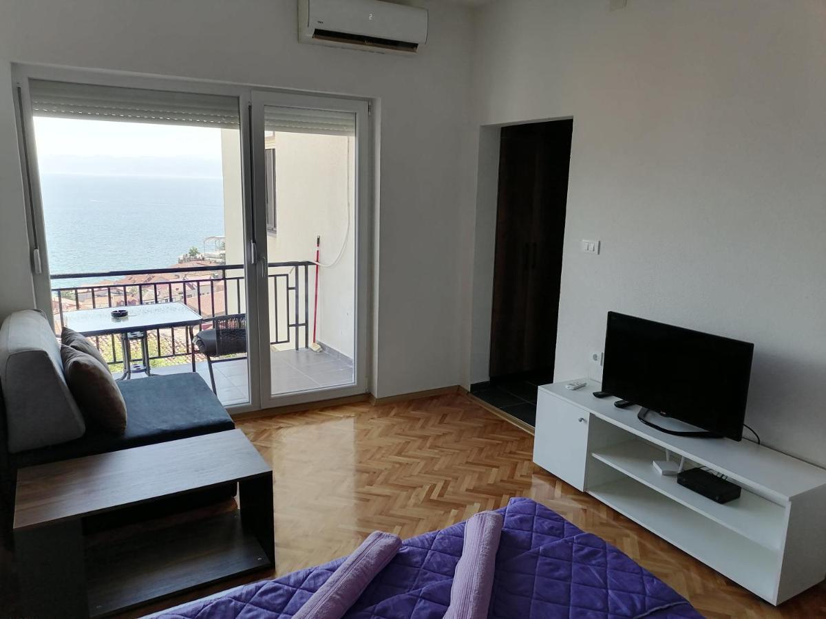 Grey Apartment Ohrid Esterno foto